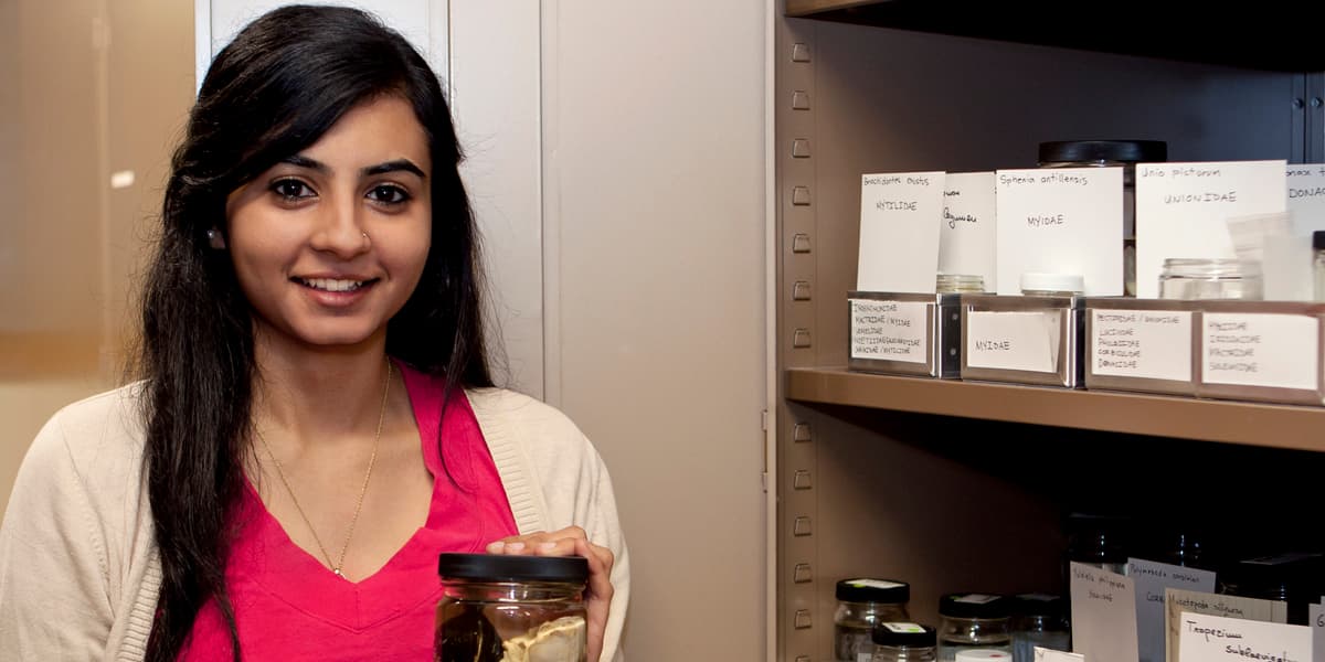 2012 REU Intern Iqra Mushtaq